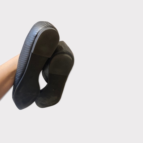 BCBG Generation 🖤 EMMANI Pointy Toe Shoes 🖤 - Picture 5 of 5